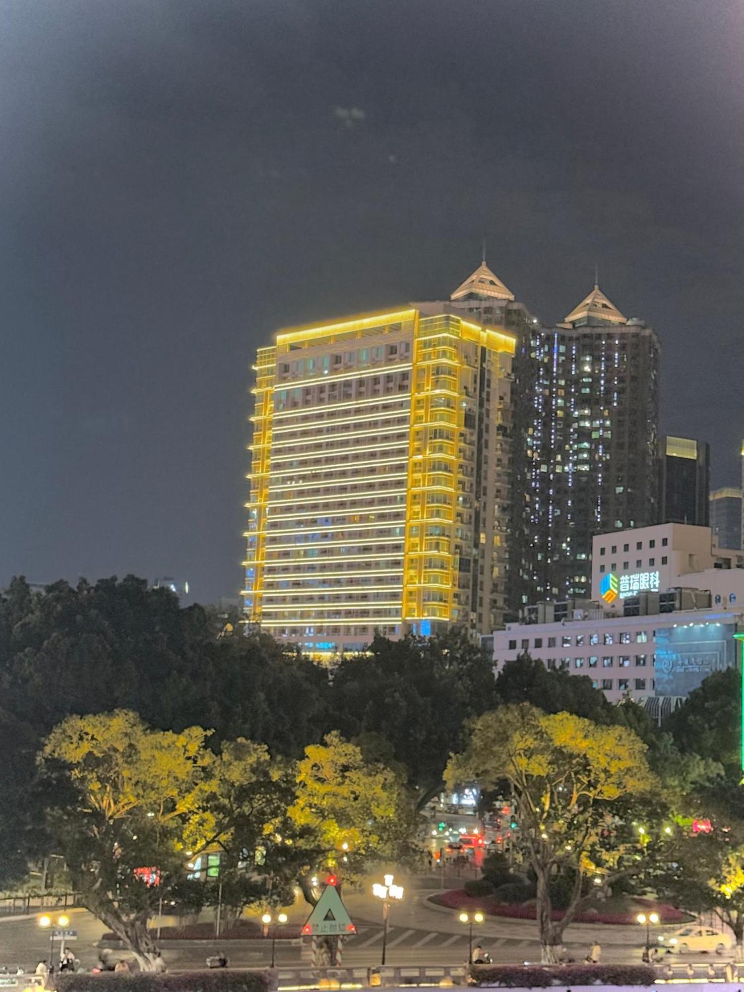 Waifiden Guangzhou Haizhu Square Wanyi Apartment Buitenkant foto